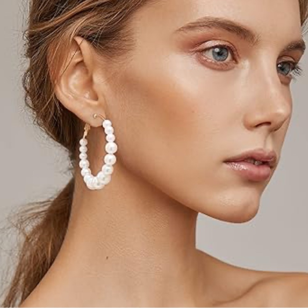 Sohi Pearl Hoop Earrings